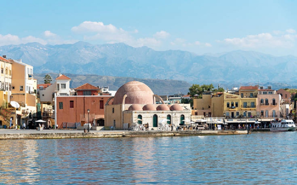 Επιστροφή στην κανονικότητα: Οι καταστηματάρχες στην Κρήτη ετοιμάζονται να ανοίξουν τις επιχειρήσεις τους