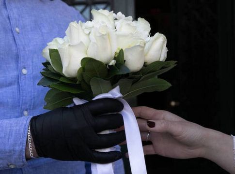 Κορωνοϊός – Αθήνα: Γάμοι εν μέσω πανδημίας