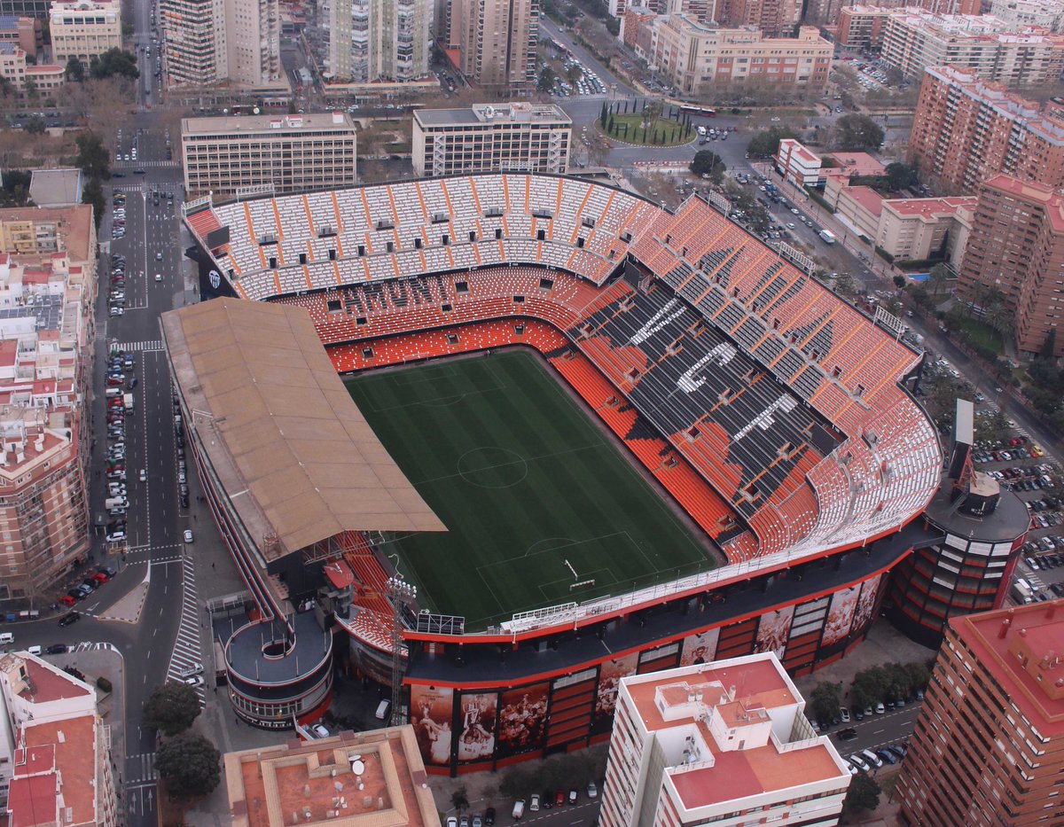 Ισπανία: Ανοίγουν από φέτος τα γήπεδα!