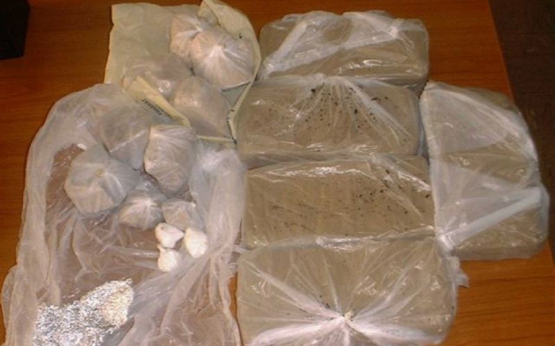 Εξάρθρωση συμμορίας που διακινούσε ναρκωτικά στα Εξάρχεια – Πέντε συλλήψεις