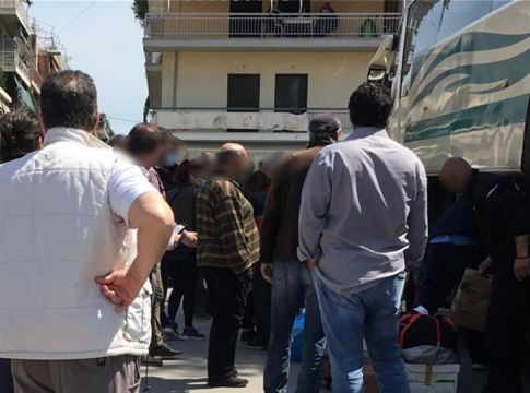 Κορωνοϊός: Στέλνουν το αρνί με το ΚΤΕΛ