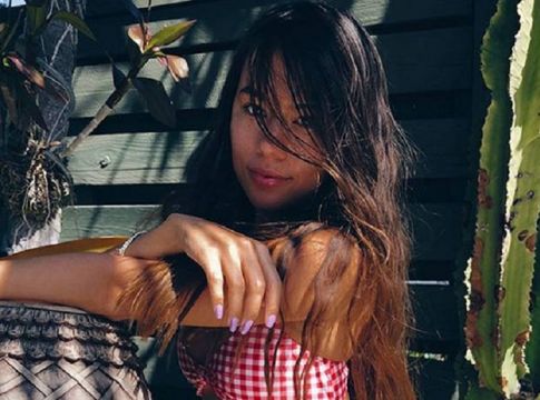 Γνωστή influencer έβαλε τα μεγάλα μέσα για να πείσει τον κόσμο να μείνει σπίτι του (pic)