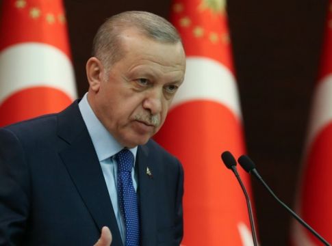 Κορωνοϊός – Τουρκία: Στριμωγμένος ο Ερντογάν – Στα «μαχαίρια» με τους δημάρχους Πόλης και Άγκυρας