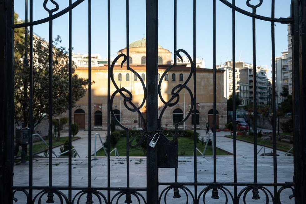 Κορωνοϊός: Θα ανοίξουν και οι εκκλησίες μετά τις αντιδράσεις – Τι λένε οι επιστήμονες, τι ζητά ο Ιερώνυμος