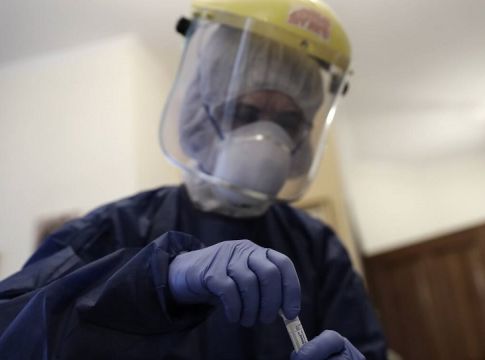 Κορονοϊός: Συναγερμός σε ελληνικό νοσοκομείο