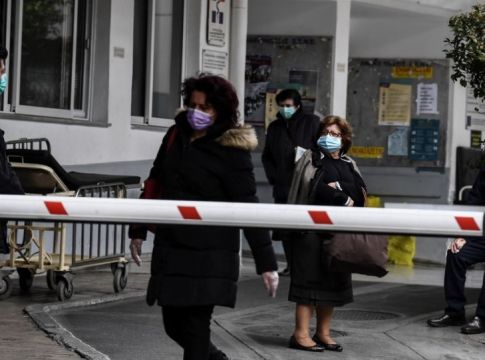 Έρευνα: Πλήρως ενημερωμένοι για τον κορωνοϊό δηλώνουν 9 στους 10 Έλληνες