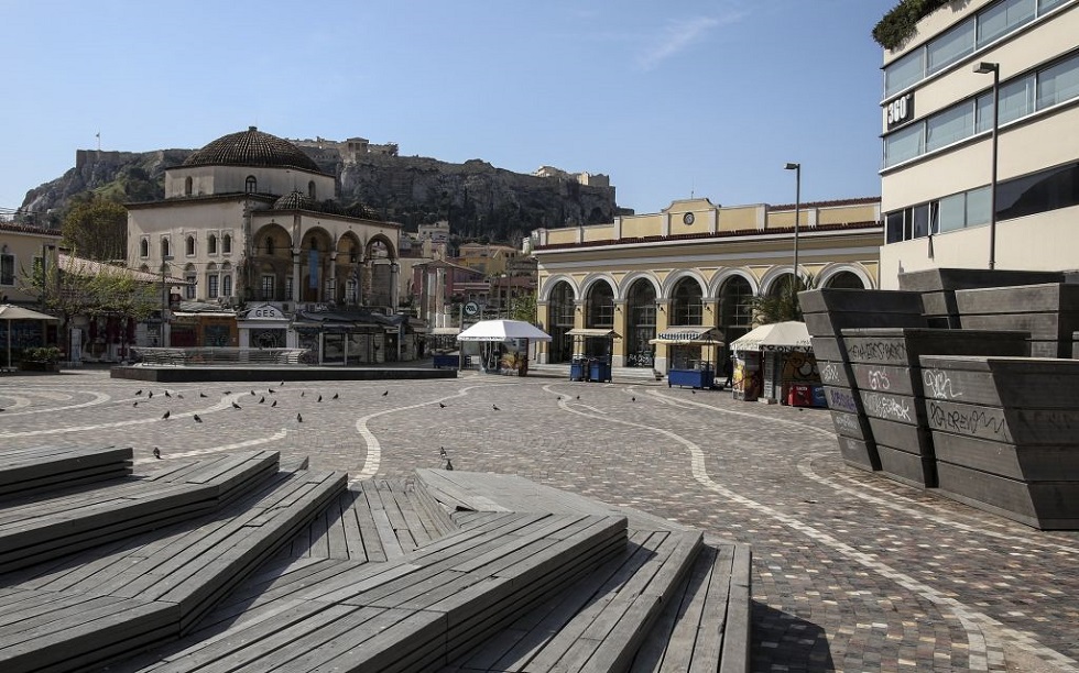 Πώς και πότε θα ανοίξουν καταστήματα και σχολεία – Στα χέρια του πρωθυπουργού το πόρισμα των ειδικών