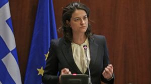 Κεραμέως : «Υπό συζήτηση μια μικρή παράταση του σχολικού έτους εντός του Ιουνίου»