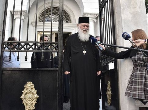 Αρχιεπίσκοπος Ιερώνυμος: «Δεν συζητείται η Θεία Κοινωνία, η συνάθροιση είναι κάτι διαφορετικό»