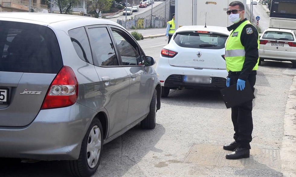 Κορονοϊός – Απίστευτο περιστατικό στην Πάτρα: Τους έπιασαν με τη σούβλα στην… πλάτη