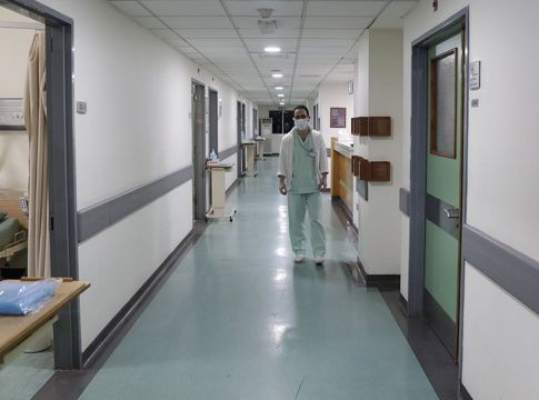 Κορωνοϊός: Στους 148 οι νεκροί στην Ελλάδα – Έχασε την μάχη με τον ιό άνδρας στο ΝΙΜΤΣ