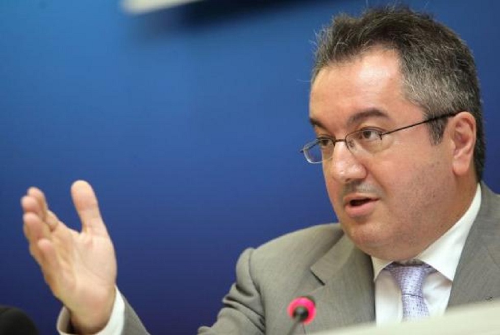 Κώδωνα κινδύνου κρούει ο Μόσιαλος μετά τα 97 νέα κρούσματα κορωνοϊού