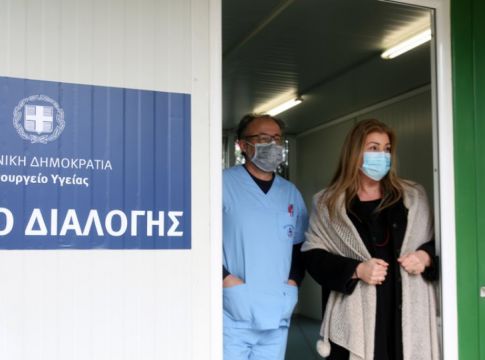Κρούσματα κορωνοϊού: Αδύναμος κρίκος στις ΜΕΘ οι άνδρες