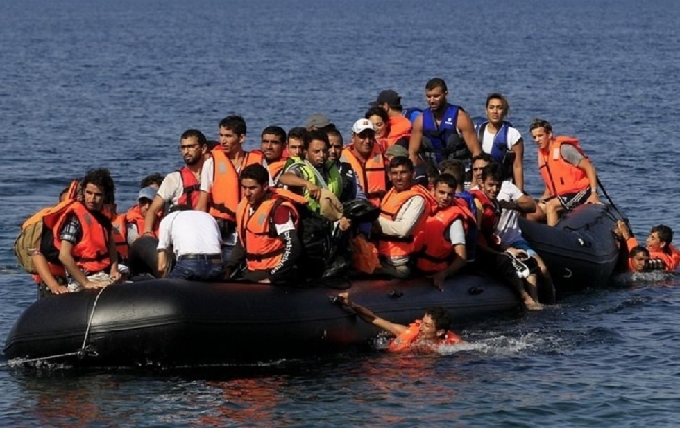Συναγερμός στις Αρχές για το σχέδιο των Τούρκων να προωθήσουν πρόσφυγες με κορωνοϊό