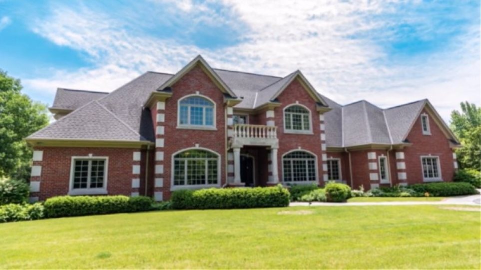 “Καραντίνα για πάντα” στο σπίτι του Γ.Αντεντοκούμπο – Παράδεισος! (BINTEO)