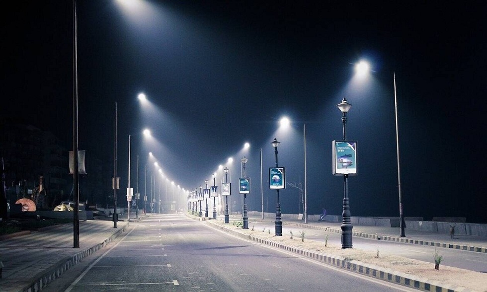 Τρόμος: Δείτε τι εμφανίστηκε στους δρόμους πόλης που είναι σε καραντίνα (pics)