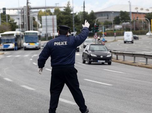 Απαγόρευση κυκλοφορίας: Πώς και πότε θα γίνει η άρση των αυστηρών μέτρων
