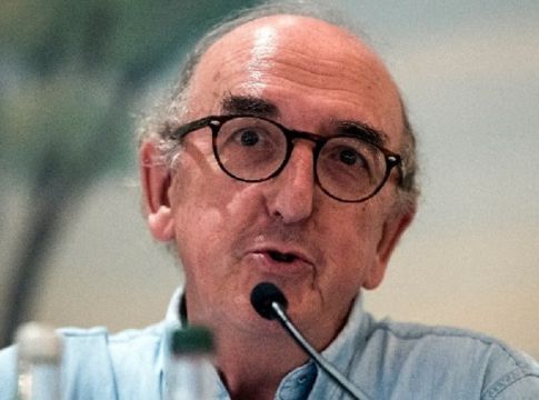 Ρόουρες: «Κεκλεισμένων των θυρών και το 2021»