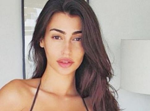 Σοφία Χαρμαντά: Ποια είναι η Ελληνίδα καλλονή που έχει «ξεμυαλίσει» τον Gerard Butler; (Photos)