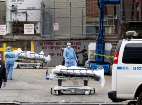 ΗΠΑ: Περισσότεροι από 2.000 νεκροί σε ένα 24ωρο