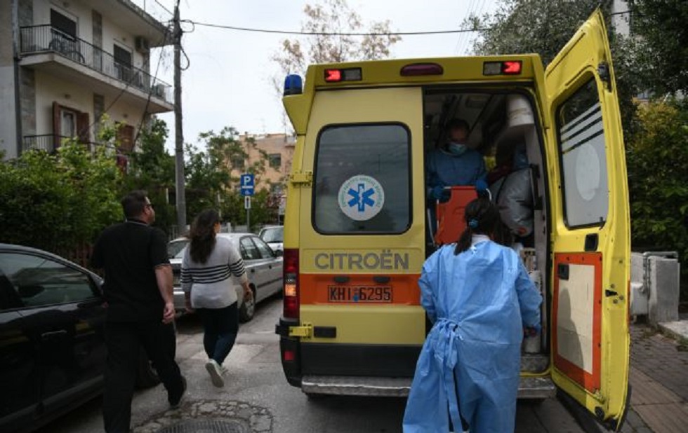 Θεσσαλονίκη: Αυτοκίνητο παρέσυρε μητέρα και τα δύο της παιδιά