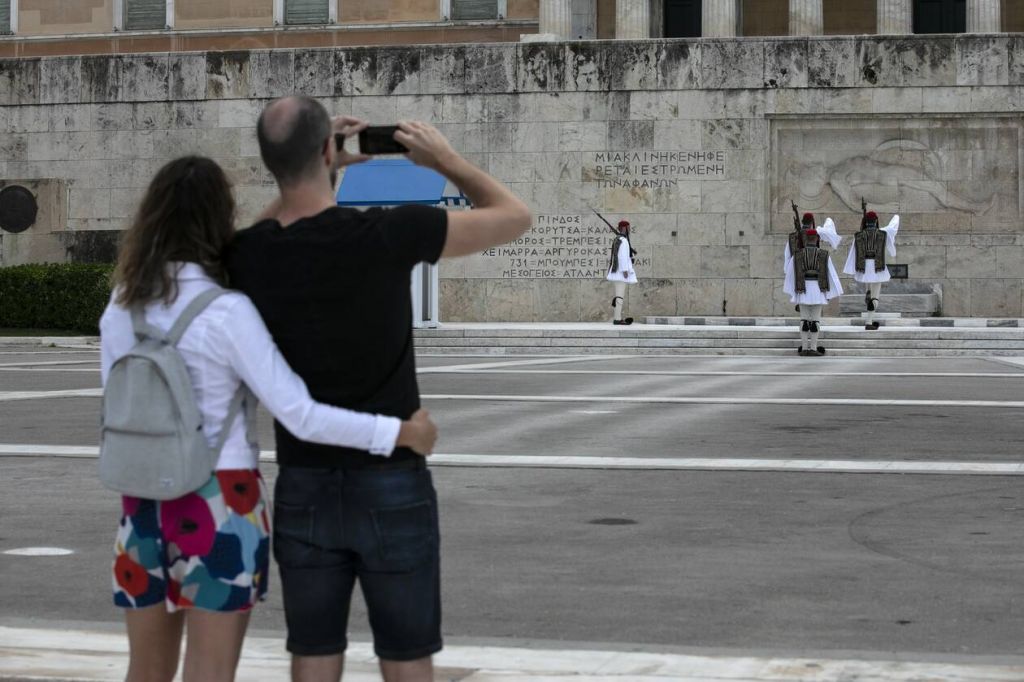 Συμμαχία Ελλάδας και 6 χωρών που περιόρισαν τον κορονοϊό για την ενίσχυση του τουρισμού