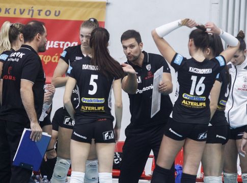 Το «κίνημα της παύλας» βρίσκεται σε πανικό