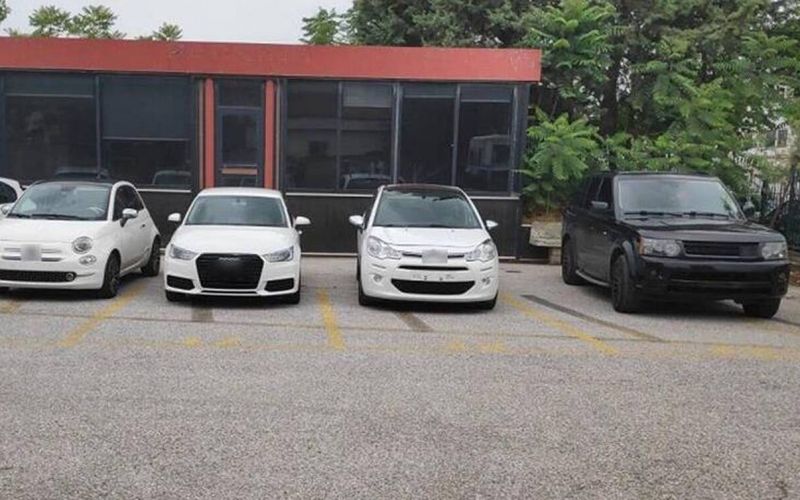 Στη «φάκα» της ΕΛ.ΑΣ. σπείρα που έκλεβε πολυτελή αυτοκίνητα στην Αττική