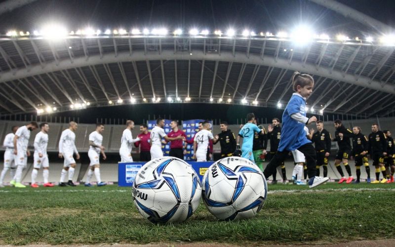 Η Superleague ψήφισε ομόφωνα για τη σέντρα!