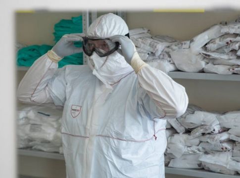 Σε εξέλιξη εννιά διαφορετικές κλινικές μελέτες για εμβόλια έναντι του κορονοϊού