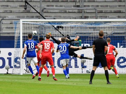 Σάλκε – Άουγκσμπουργκ 0-3 (vid)