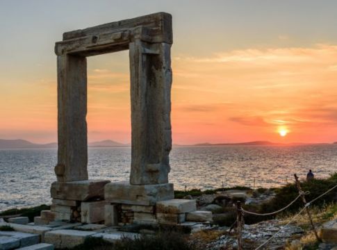 Διαφήμιση της Ελλάδας από τα ξένα ΜΜΕ – Το success story κατά του κορωνοϊού και ο τουρισμός