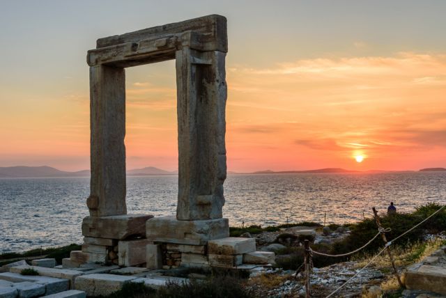 Διαφήμιση της Ελλάδας από τα ξένα ΜΜΕ – Το success story κατά του κορωνοϊού και ο τουρισμός