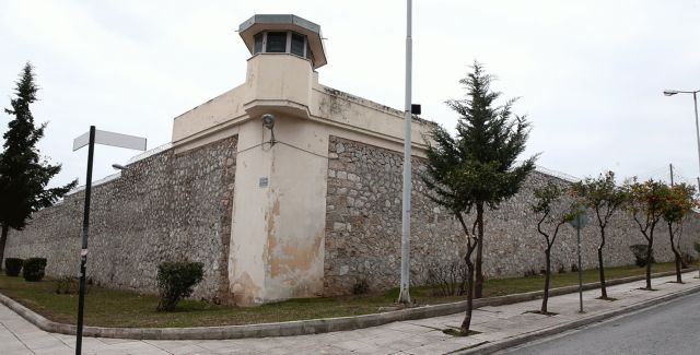 Κορωνοϊός : Άρση μέτρων από αύριο στις φυλακές