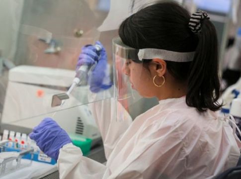 Κορωνοϊός – Συμπτώματα: Γιατί πρέπει να δώσετε πολύ μεγάλη σημασία στο πεπτικό σύστημα