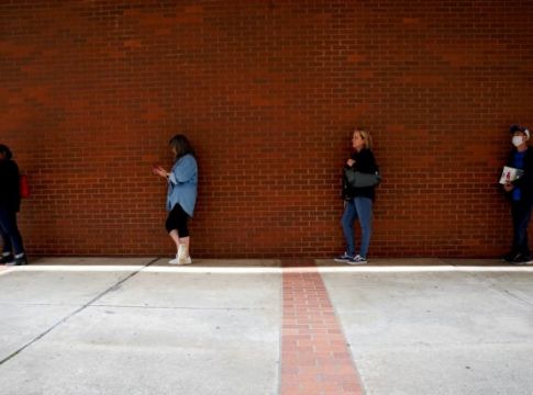 ΗΠΑ: Η οικονομική ύφεση του κορωνοϊού πλήττει δυσανάλογα τις γυναίκες