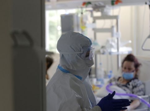 Οι ειδικοί απαντούν: Πότε και πώς τελειώνει μια πανδημία;