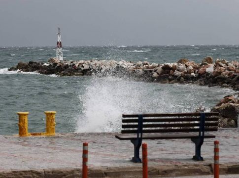 Καιρός: Επιστρέφει η ζέστη σήμερα – Βροχές από Δευτέρα