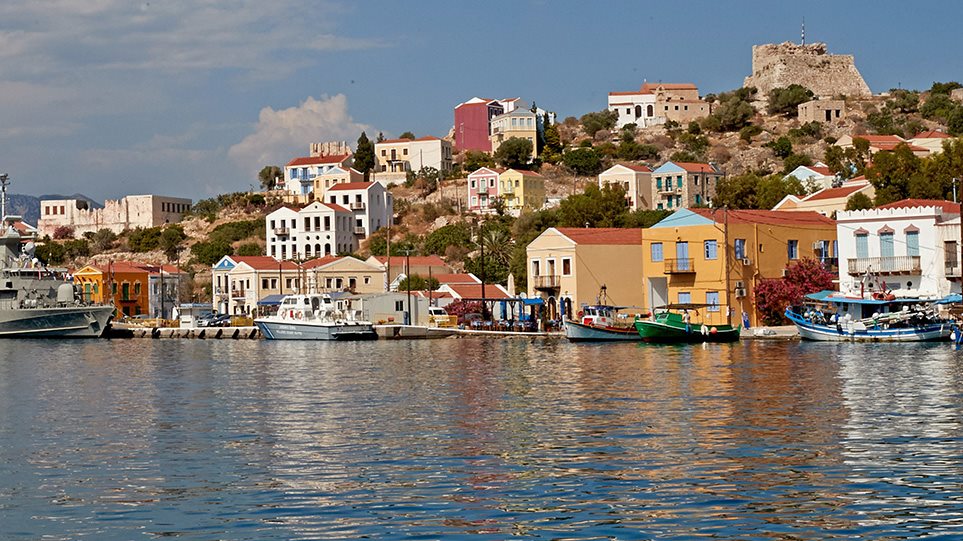 Κορωνοϊός – Τουρισμός: Τι γράφουν τα ξένα ΜΜΕ για την προετοιμασία της Ελλάδας για το καλοκαίρι