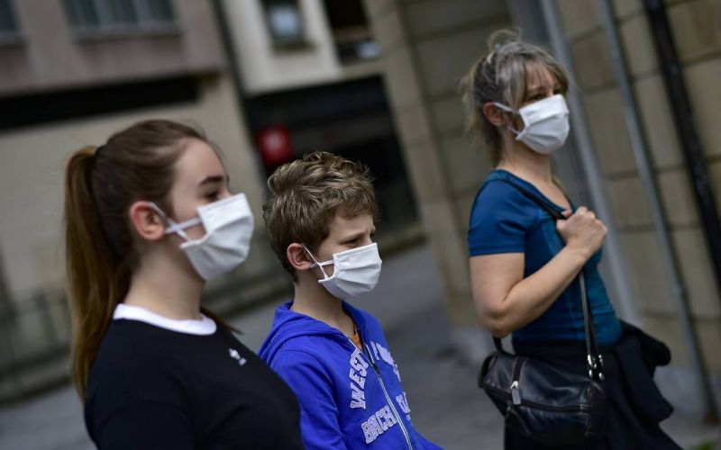 Συναγερμός στους παιδιάτρους: Ερευνούν τη σχέση του κορονοϊού με το σύνδρομο Καβασάκι