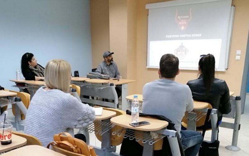 Το Ρέθυμνο κοντά σε σπουδαστές οικονομικών