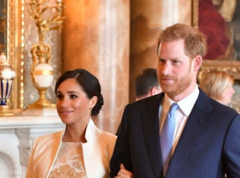H Meghan Markle περνά στην επίθεση: Τι συμβαίνει με γνωστή εφημερίδα;