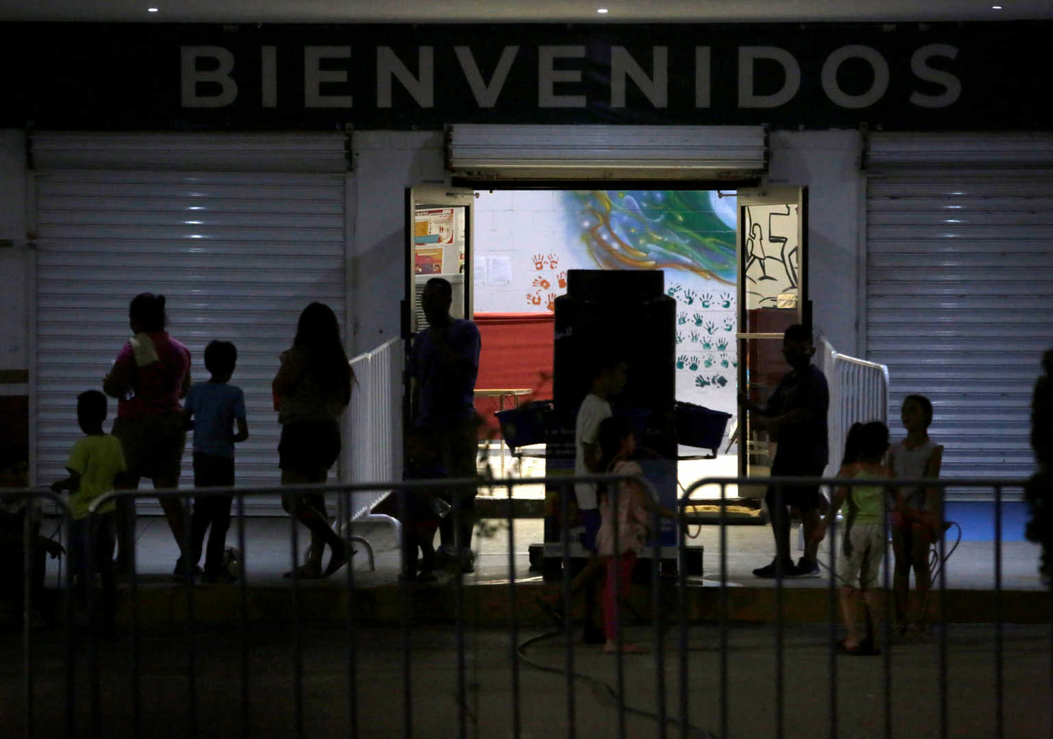 Μεξικό: Μαίνεται ο κορονοϊός στα σύνορα – Πεθαίνουν αβοήθητοι στα σπίτια τους