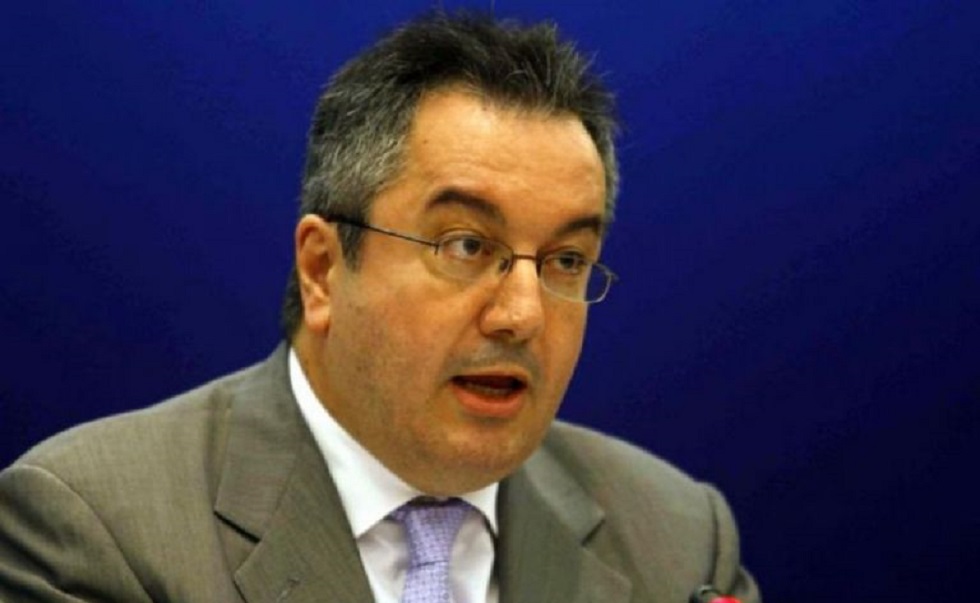 Μόσιαλος: Οι ασθενείς που ξανανοσούν από τον κορωνοϊό δεν τον μεταδίδουν