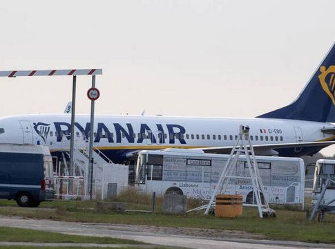 Κορονοϊός: Η Ryanair σχεδιάζει την περικοπή 3.000 θέσεων εργασίας