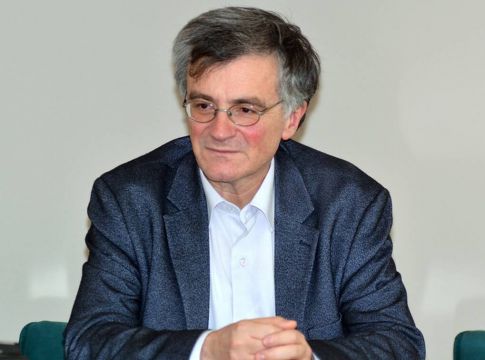 Όταν ο Σωτήρης Τσιόδρας μιλούσε για εξάπλωση ιού και χρήση μάσκας 11 χρόνια πριν (vid)