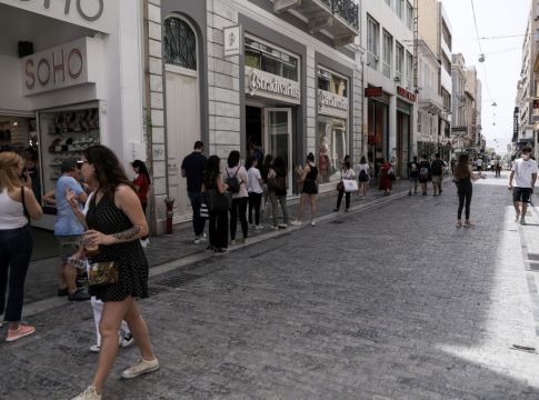 Φοροελαφρύνσεις: Το σχέδιο της κυβέρνησης για επιχειρήσεις, εργαζόμενους, ιδιοκτήτες ακινήτων