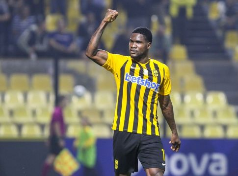 «Μάχη Φενερμπαχτσέ – Γαλατάσαραϊ για τον Ιντέγε»