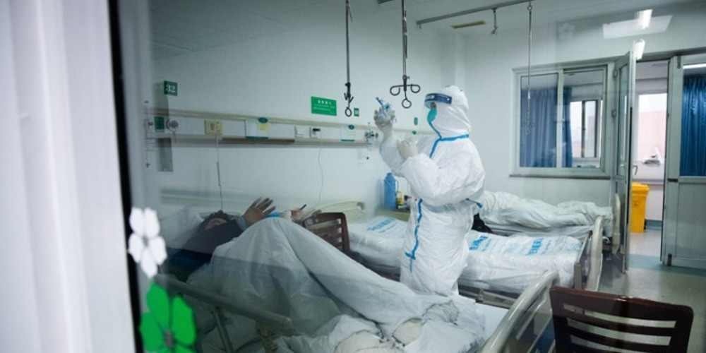 Υπουργείο Υγείας : 300 μόνιμοι ιατροί στις ΜΕΘ των νοσοκομείων του ΕΣΥ