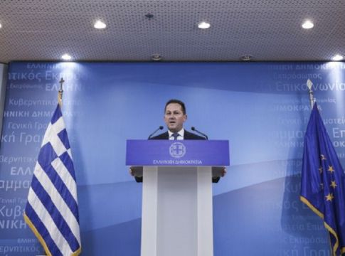 Ψηφιακό γκισέ : Πως θα γίνονται οι συναλλαγές των πολιτών με ΚΕΠ, ΔΟΥ και ΕΦΚΑ